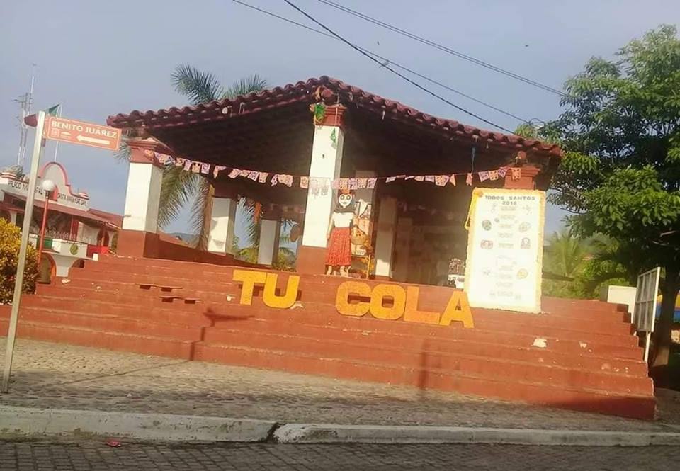 Le cambian el nombre a Huatulco.
