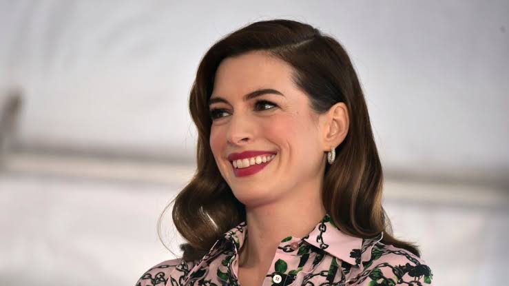 Anne Hathaway revela que tendrá un segundo hijo