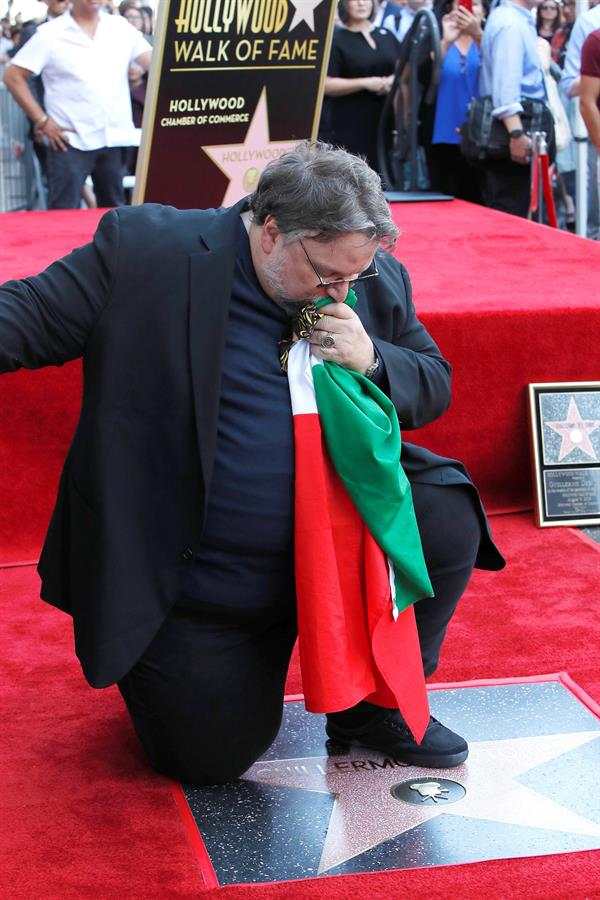 Guillermo del Toro ya tiene su estrella en el Paseo de la Fama en Hollywood