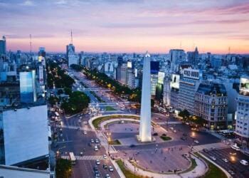 Así puedes aprovechar el peso argentino para viajar a Argentina de vacaciones