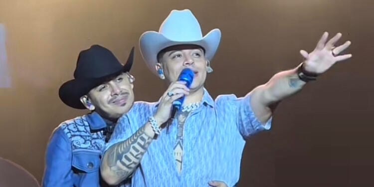 VIDEO: ‘¡Vencimos al cáncer!’ Eduin Caz revela que superó la enfermedad en pleno concierto