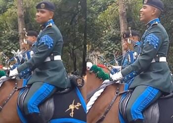 VIDEO: Joven incomoda a soldado durante desfile militar