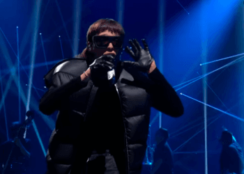 VIDEO: Peso Pluma interpretó su éxito mundial ‘LADY GAGA’ en los VMA’s