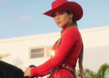 VIDEO: Shakira lanza su nuevo corrido tumbado ‘El Jefe’ junto a Fuerza Regida