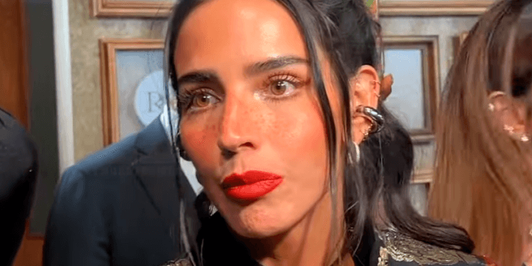 VIDEO: Tunden a Bárbara de Regil por acudir a gala mientras su papá está en Acapulco sin agua ni comida