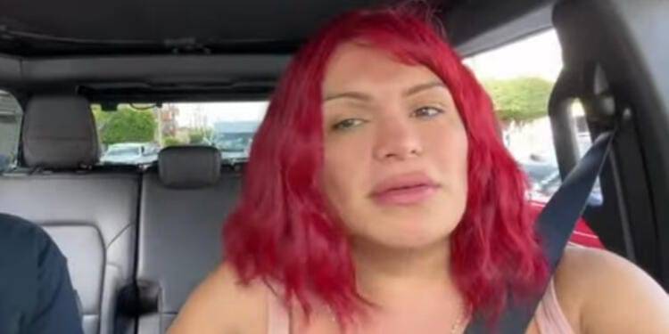 VIDEO: Critican a Wendy Guevara por utilizar peluca para no ser reconocida