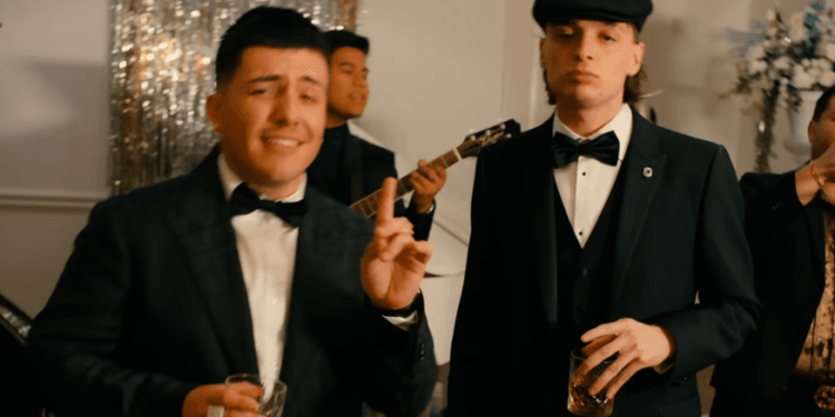 VIDEO: La revista Rolling Stone nombra a ‘Ella baila sola’ como la mejor canción del 2023