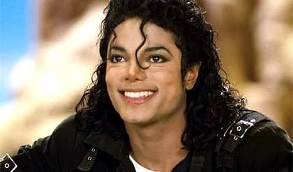 Documentos revelan que Michael Jackson no participó en fiestas privadas de Jeffrey Epstein, fue usado como chivo expiatorio