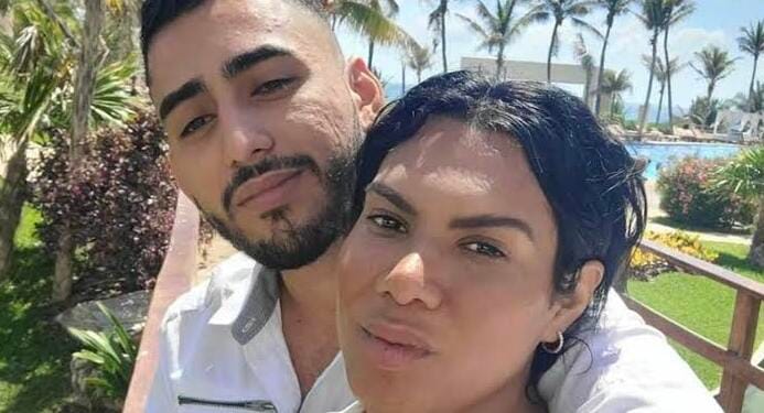 VIDEO: ‘Deja de tratarme así’ Kimberly ‘La más preciosa’ es abandonada por su marido en plena transmisión en vivo
