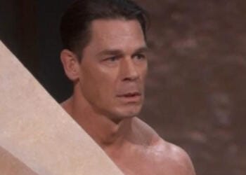 John Cena aparece sin ropa en el escenario de los Oscar 2024