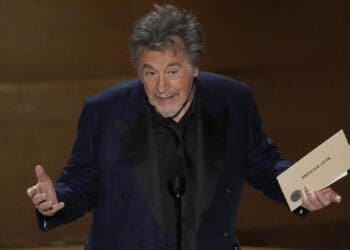 VIDEO: Al Pacino protagoniza momento incómodo al presentar la mejor película en los premios Óscar