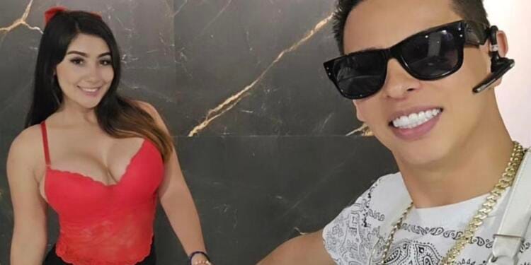 VIDEO: Ella es Monserrat, la nueva novia de Alex