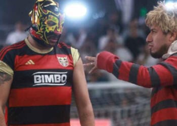 VIDEO: Pelusa Calugari da épico y emotivo discurso a los jugadores de Peluche Caligari en la Kings League Américas