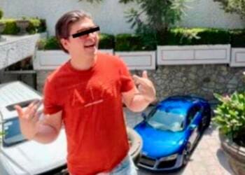 Amenazan con mantas al influencer ‘Fofo’ Márquez y su familia en Tijuana