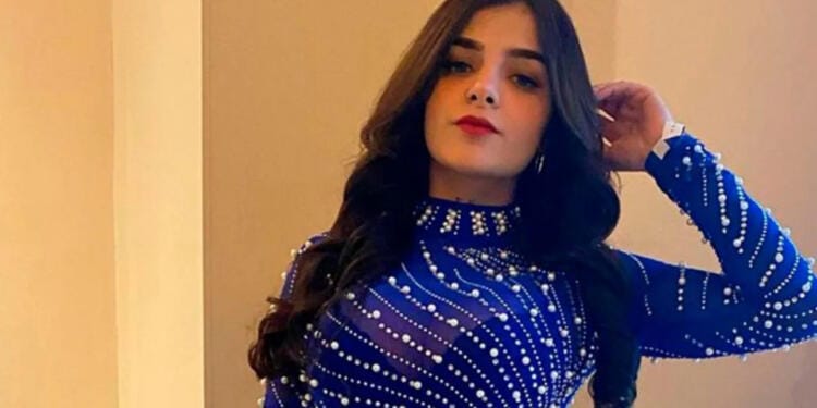 Karely ahora es entrenadora de Gimnasio