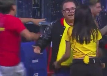 VIDEO: Sian y Agustín bailan con Mario