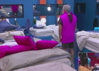 VIDEO: Arath se pone el vestido de Gala