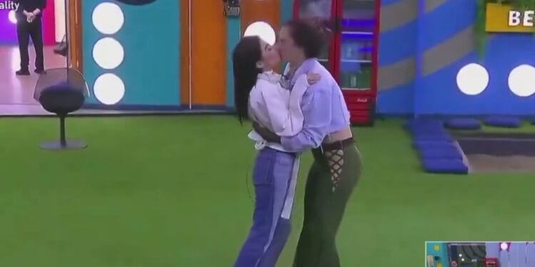 VIDEO: Gala y Karime cumplen reto