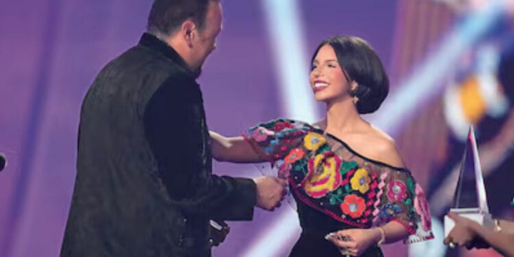 ¿Pepe Aguilar paga para que Ángela Aguilar reciba premios? El cantante rompe el silencio tras acusaciones