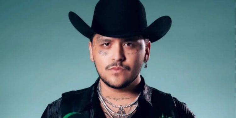 Christian Nodal reacciona al apodo, “El Golfo de México”, entre risas y bromas