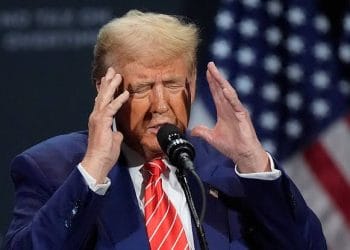 El presidente Donald J. Trump suspendió las redadas de migrantes en hoteles, granjas y restaurantes tras protesta de empresarios del sector