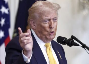 Trump ordena liberar archivos gubernamentales sobre Ovnis y vida extraterrestre