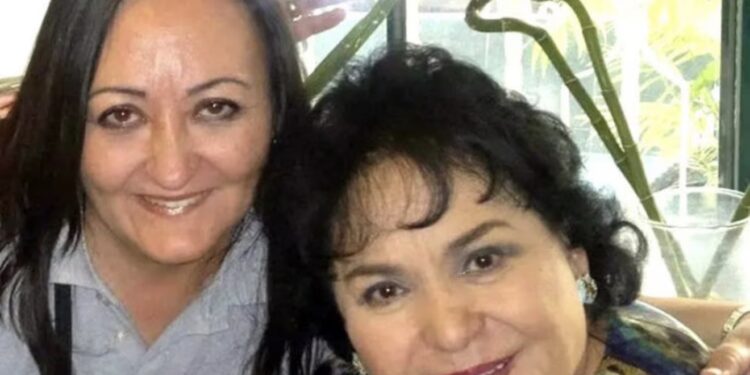 Hija de Carmen Salinas responde a ‘Beto’ y analiza demanda tras acusaciones en podcast de Saskia: “Difaman a mi mamá”