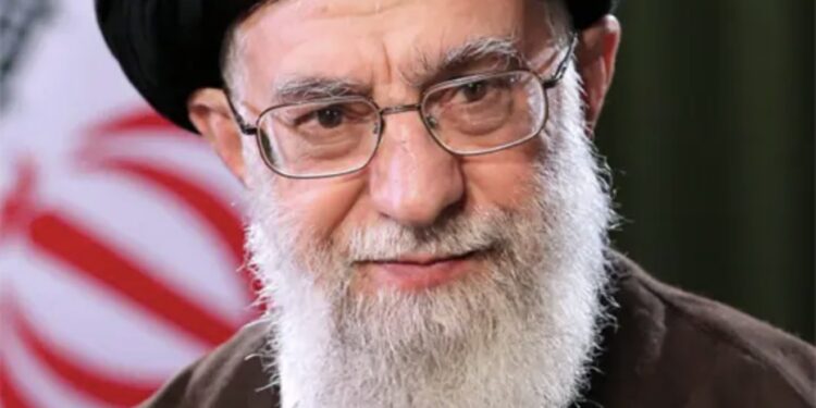 Trump confirma muerte de Alí Jamenei, líder supremo de Irán
