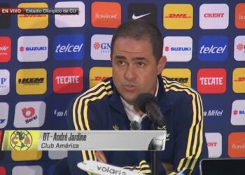 André Jardine explota tras eliminación del América y asegura que faltaron dos penales ante Pumas