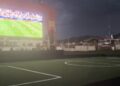 VIDEO: Instalan pantalla gigante para ver el Mundial en pueblo mágico, pero nadie llega