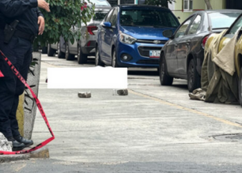 Iba por su hija a la escuela y lo ejecutan frente a su esposa en calles de la Gustavo A. Madero