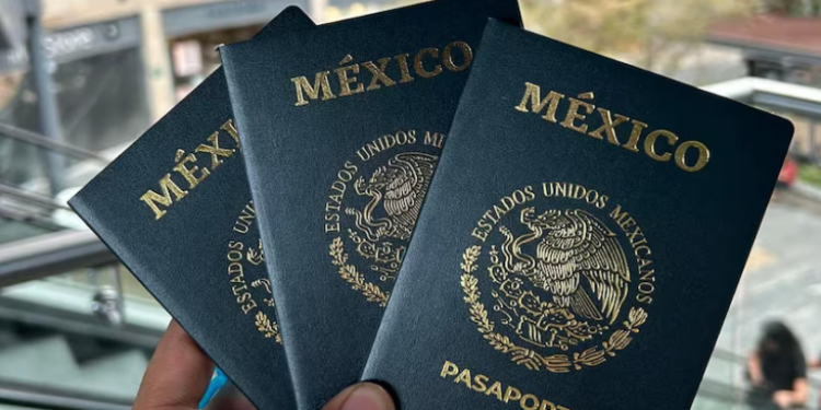 Adiós a las largas filas: el pasaporte mexicano se va a poder tramitar con tres requisitos