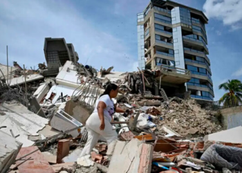 Venezuela busca a más de 50 mil desaparecidos tras doble terremoto