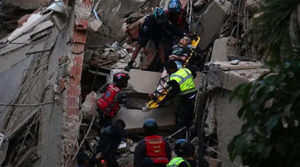 Dos terremotos de magnitud 7.2 y 7.5 sacudieron a Venezuela, Gobierno decreta estado de Emergencia