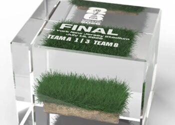 FIFA vende pedazos del césped donde se jugará la final del Mundial en 450 dólares