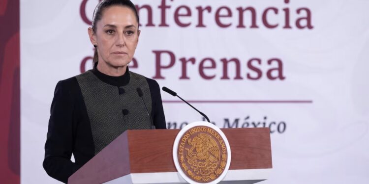 Sheinbaum lamenta la muerte de tres personas durante festejos por el triunfo de México; Brugada dará conferencia