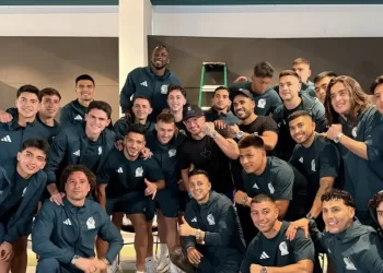 Selección Mexicana devuelve relojes Rolex que regaló SteveWillDoIt tras polémica por reglas de la FIFA