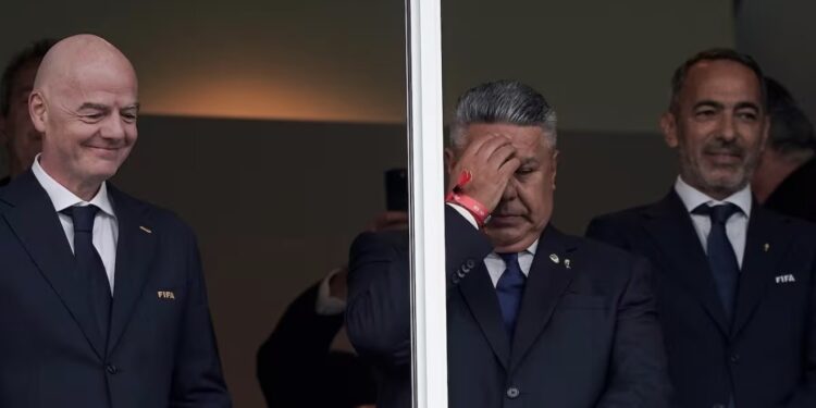 FBI va tras Argentina; en pleno Mundial, investigan posible lavado de dinero de la AFA en Estados Unidos