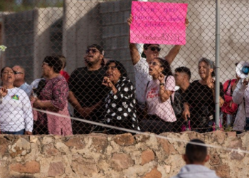 «¡Fuera, fuera!»: maestros de la CNTE gritan a Sheinbaum durante evento en Zacatecas