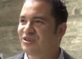 Hombre asegura ser una mujer trans lesbiana para evitar pagar la manutención de sus hijos y desata polémica