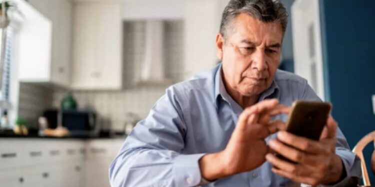 VIDEO: Caen 1.7 millones de líneas celulares por el registro obligatorio
