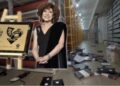 Dañan archivos históricos de Canal Once; encuentran cintas de Cristina Pacheco rotas y tiradas en la videoteca