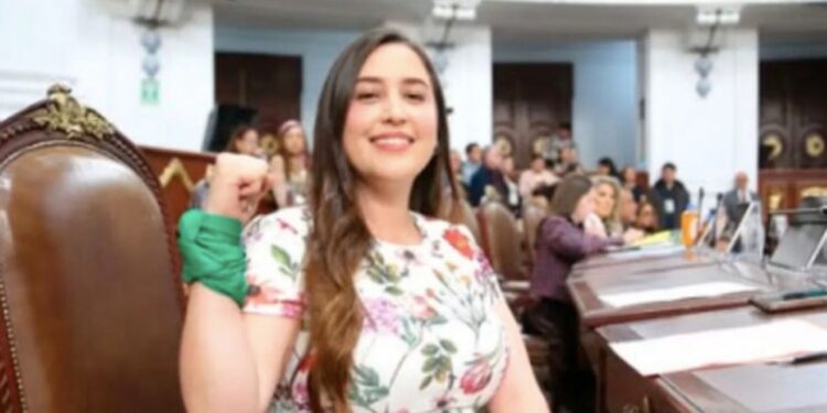 Diputada propone custodia y manutención para mascotas tras un divorcio