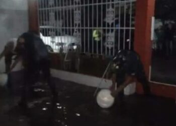 Tlalnepantla bajo el agua: fuerte lluvia inunda viviendas y colapsa el drenaje