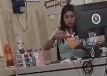 Video de trabajadora del IMSS vendiendo botanas durante jornada laboral genera críticas en redes