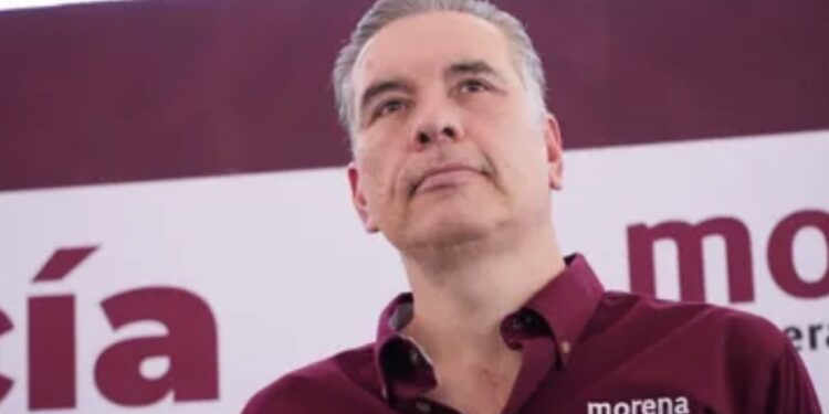 “¿Cooperas o cuello?” Acusan a Samuel García de usar al gobierno para extorsionar en Nuevo León