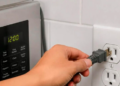Los aparatos que consumen electricidad, aunque estén apagados, según la CFE