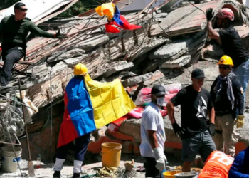 ¿Cuáles son los grupos de rescate que cuentan con la certificación que exige Colombia para buscar víctimas del sismo?