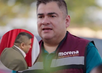 Diputado de Morena en Tamaulipas es captado guardando un micrófono en el bolsillo durante un evento
