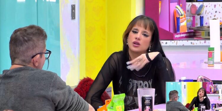 Gala Montes asegura que entrevista de Adrián Marcelo a su mamá afectó su carrera musical